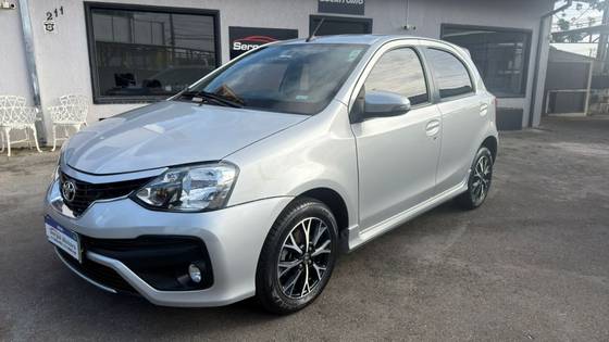 TOYOTA ETIOS 1.5 PLATINUM 16V FLEX 4P AUTOMÁTICO